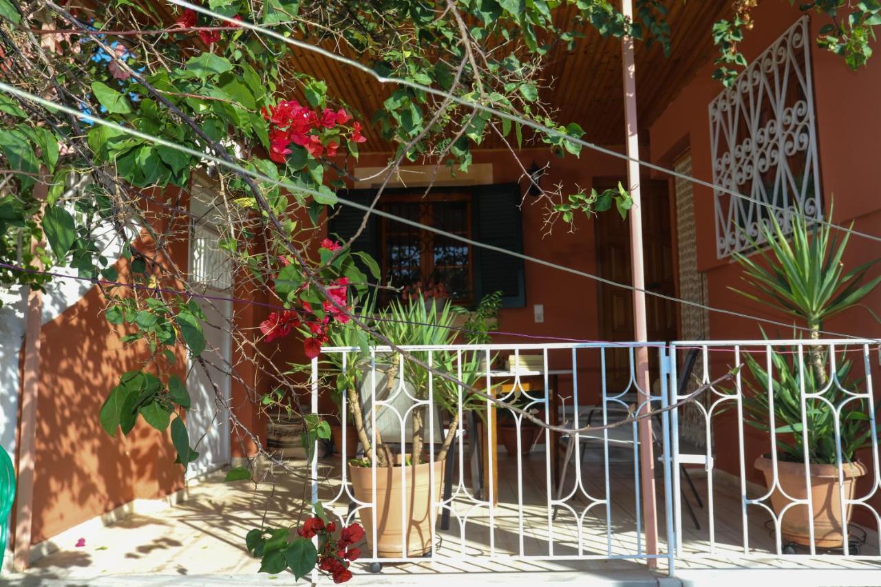 Family House At Corfu Town Apartment Exterior photo